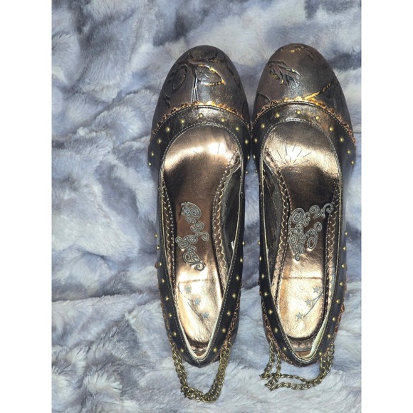 Naughty Monkey Ball Chain Heels Brown Leather Studded Accent Women Size 10 - Picture 4 of 8